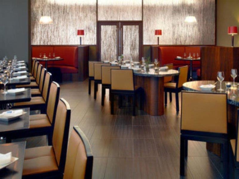 蒙特利尔机场诺富特酒店 多尔瓦勒 外观 照片
